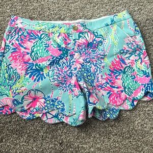 EUC - Lilly Pulitzer Buttercup Shorts - Size 12